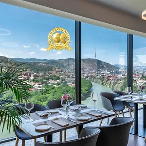Golden Tulip Design 4* Тбилиси
